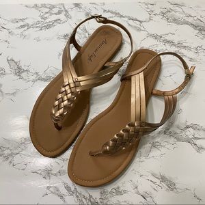 American Eagle Sandals